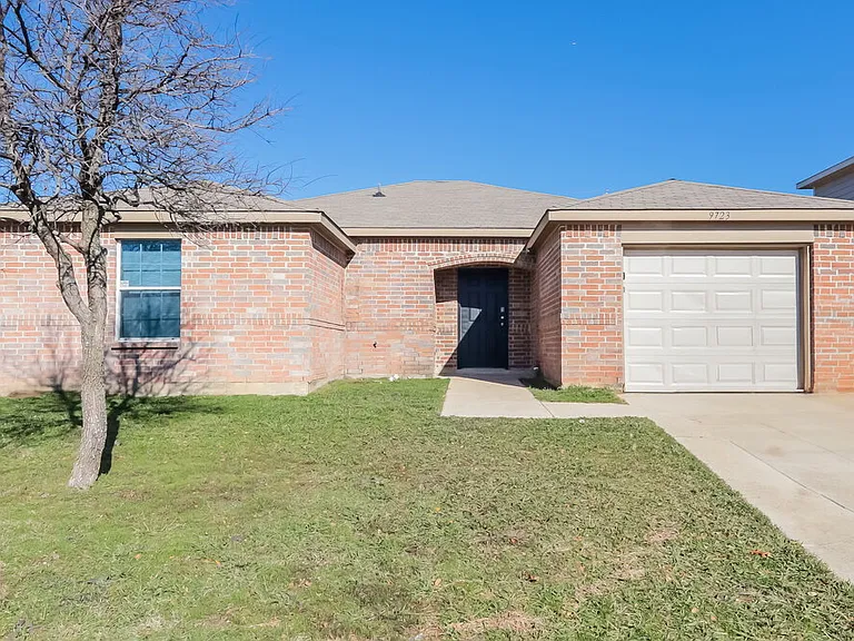 9723 Checota Dr — Photo 1