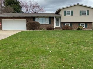 3271 Cain St NW, North Canton, OH