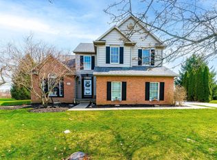 9187 Addington Pl, Powell, OH