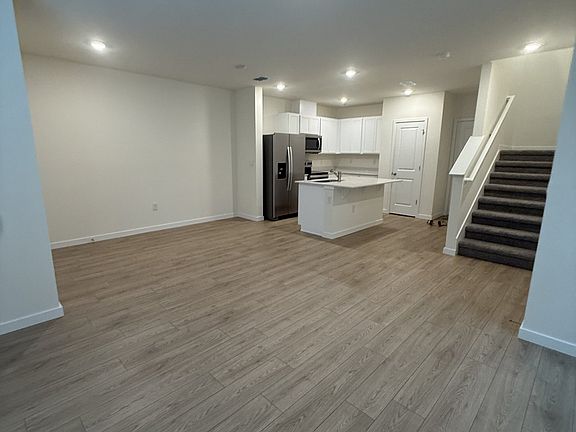 2nd image of 588 Preston Cove Dr