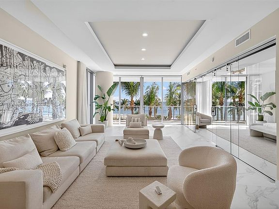 5th image of 2200 N Ocean Blvd #S303