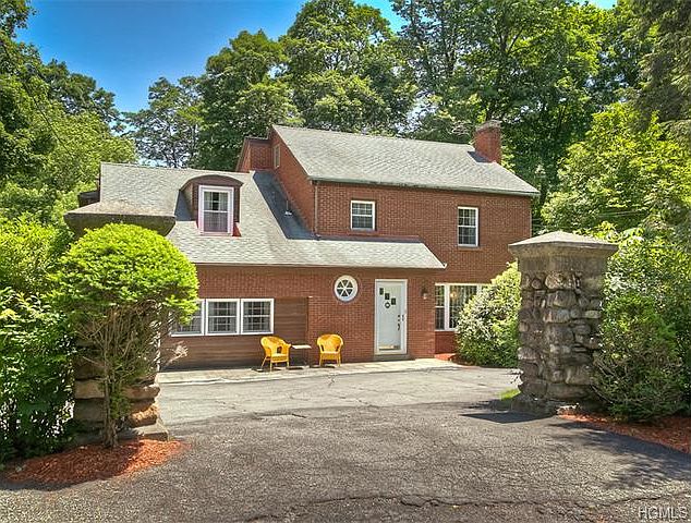1st image of 578 Grand Ave