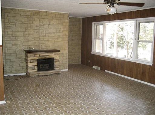 2nd image of 155-157 Aspen Ln