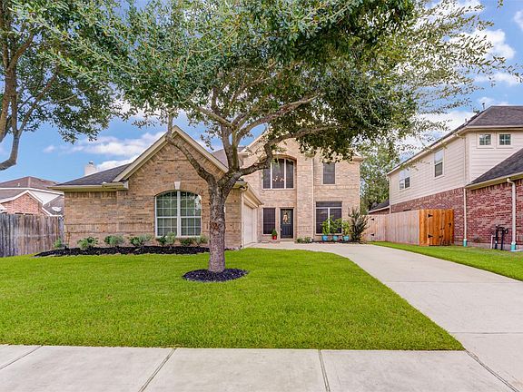 3rd image of 26013 Castle Meadow Ln
