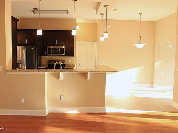 5th image of 1001 Arcaro Ct W