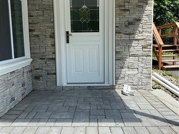 3rd image of 140 Fries Ln #A