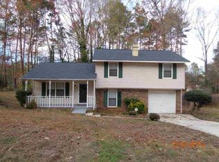 5334 Rocky Pine Dr, Lithonia, GA 30038