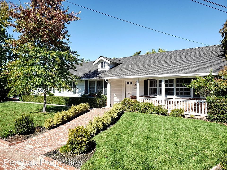 1st image of 1061 Sanders Dr