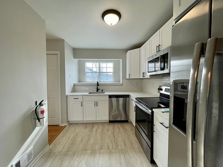 31 Chetwood Ct — Photo 5
