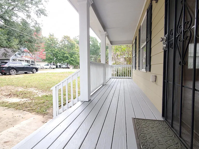 1456 Kennesaw Dr NW — Photo 2