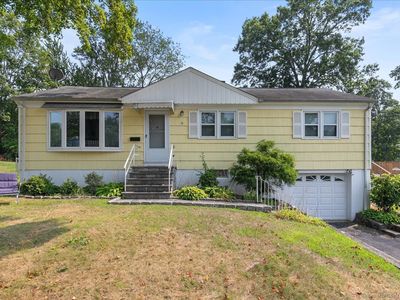 18 Kaye Road, West Haven, CT, 06516