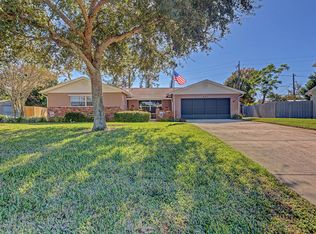 845 Glenda Dr, Titusville, FL 32780