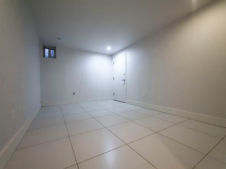 96 George St #1R — Photo 12