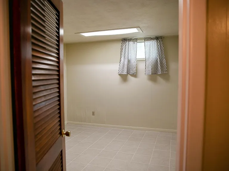 707 Sondra Ave — Photo 25