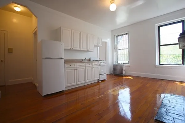 Rented by Citi Habitats | media 10