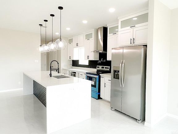 4th image of 1514 S Valdivia Dr