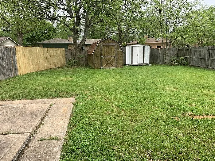 721 Lindenwood Dr — Photo 17