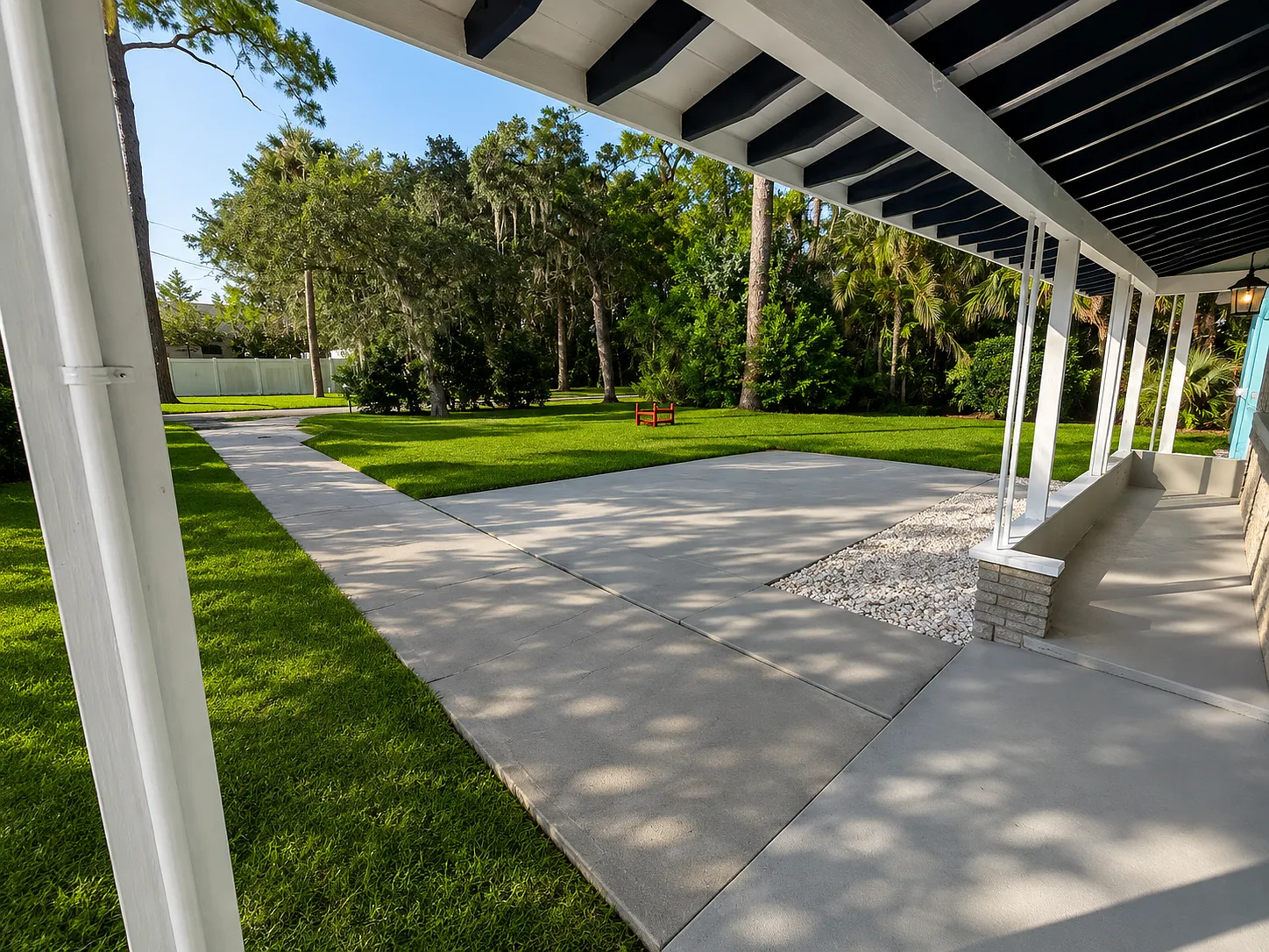 1145 Cordova Ave — Photo 3