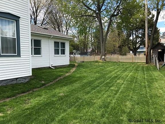 3rd image of 37 Academy St