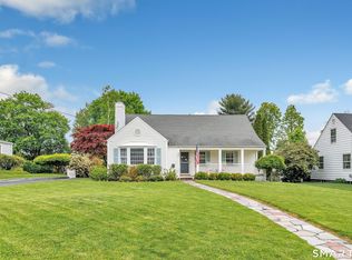 25 Plymouth Avenue, Trumbull, CT 06611