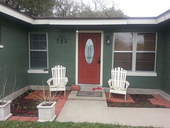 3rd image of 703 W Terrace Blvd