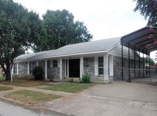 1703 N Cedar St, Owasso, OK 74055