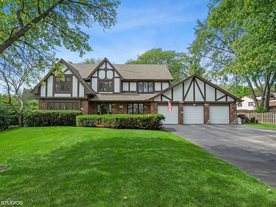 1st image of 2826 N Elm Ln