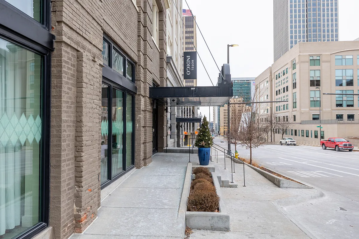 Building Photo - 110 N 18th St #702