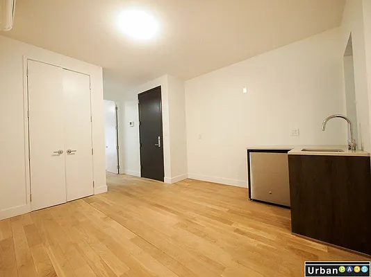 Rented by Aegis Realty Management Corp | media 28