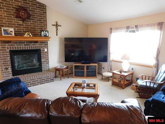 4th image of 315 Magness Dr