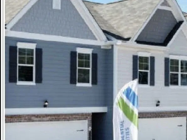 11627 Chatham Dr, Hampton, GA 30228