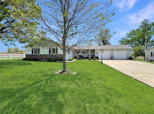 19562 Highway Ff, Higginsville, MO 64037
