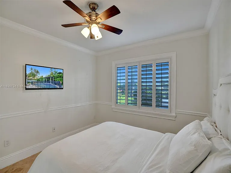 12401 SW 77th St — Photo 92