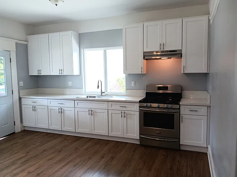 777 Elmira St #1 — Photo 2