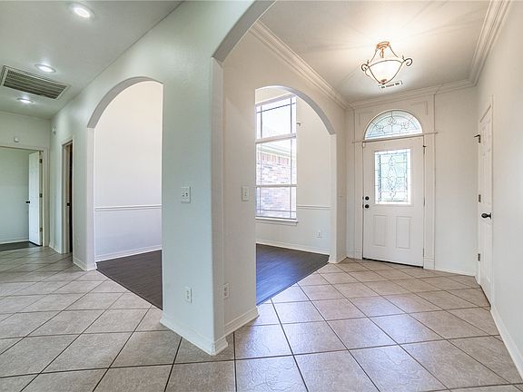 3rd image of 3103 SW Camden Dr