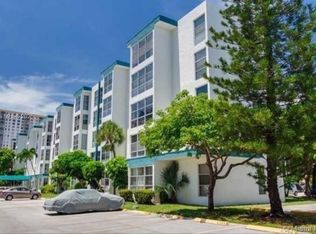 17570 Atlantic Blvd APT 406, Sunny Isles Beach, FL 33160