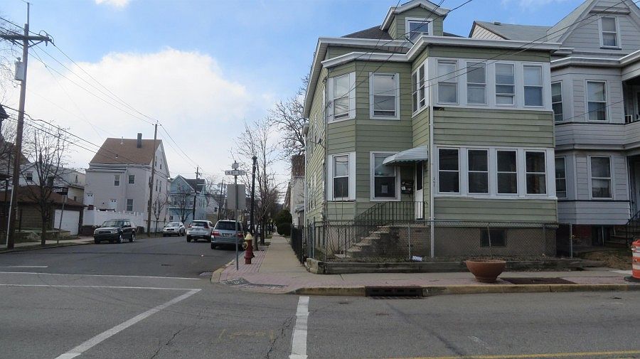 2nd image of 261 N 8th St