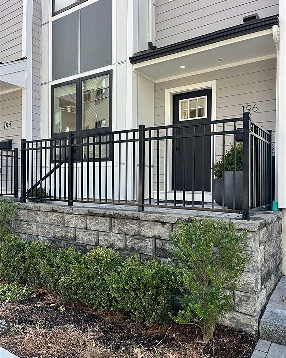 1st image of 17-31 Charles Park Rd #196