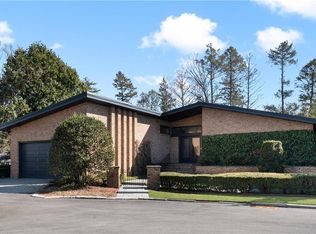 25 Linden Dr, Providence, RI 02906