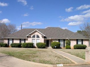 811 Toler Ct, Longview, TX 75604