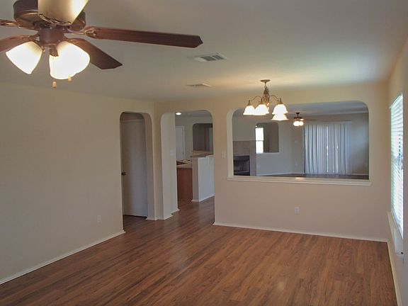 4th image of 224 Wildwood Dr