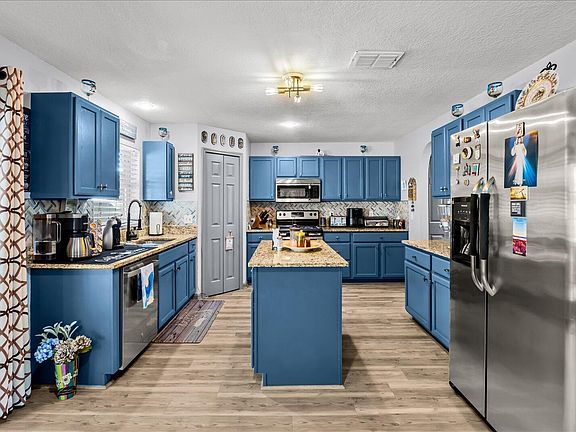 2nd image of 813 Evernia Street