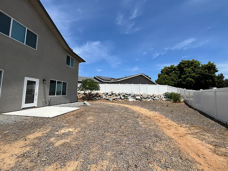 1715 Terrace Hill Dr — Photo 33