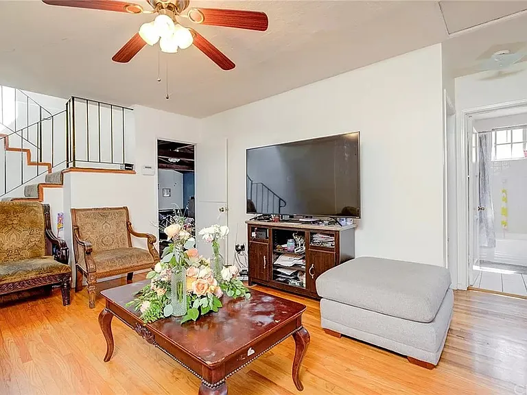9403 Carron Dr — Photo 11