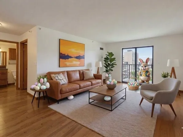 78 10th St E Unit 806, Saint Paul, MN 55101