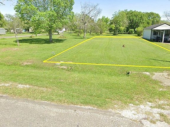 4th image of 2805 Sims Ave