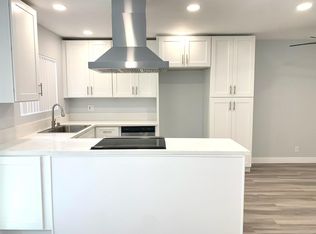 420 W Queen St APT 2, Inglewood, CA 90301