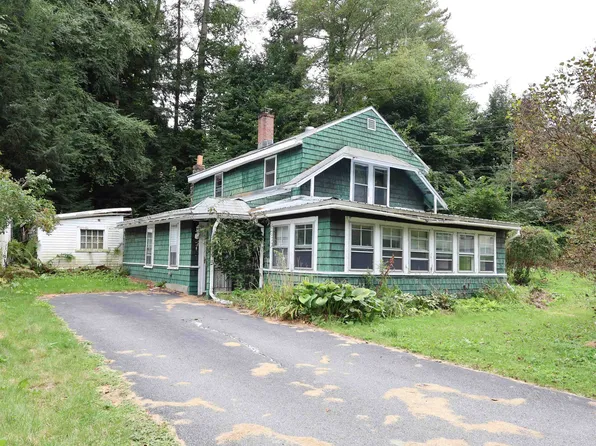 17 Dewey Avenue, Windsor, VT 05089