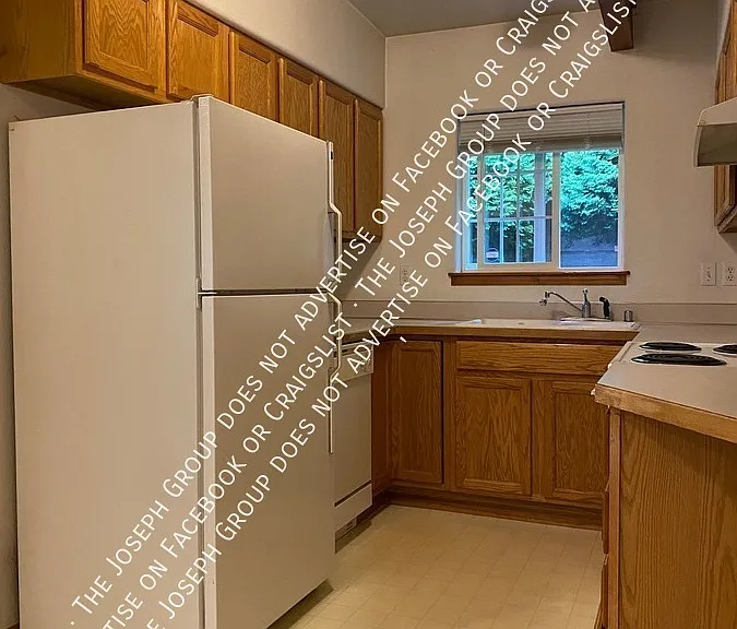 1319 E Maplewood Ave #3 — Photo 6
