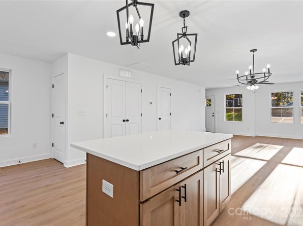 charlotte-north-carolina-6238228 picture